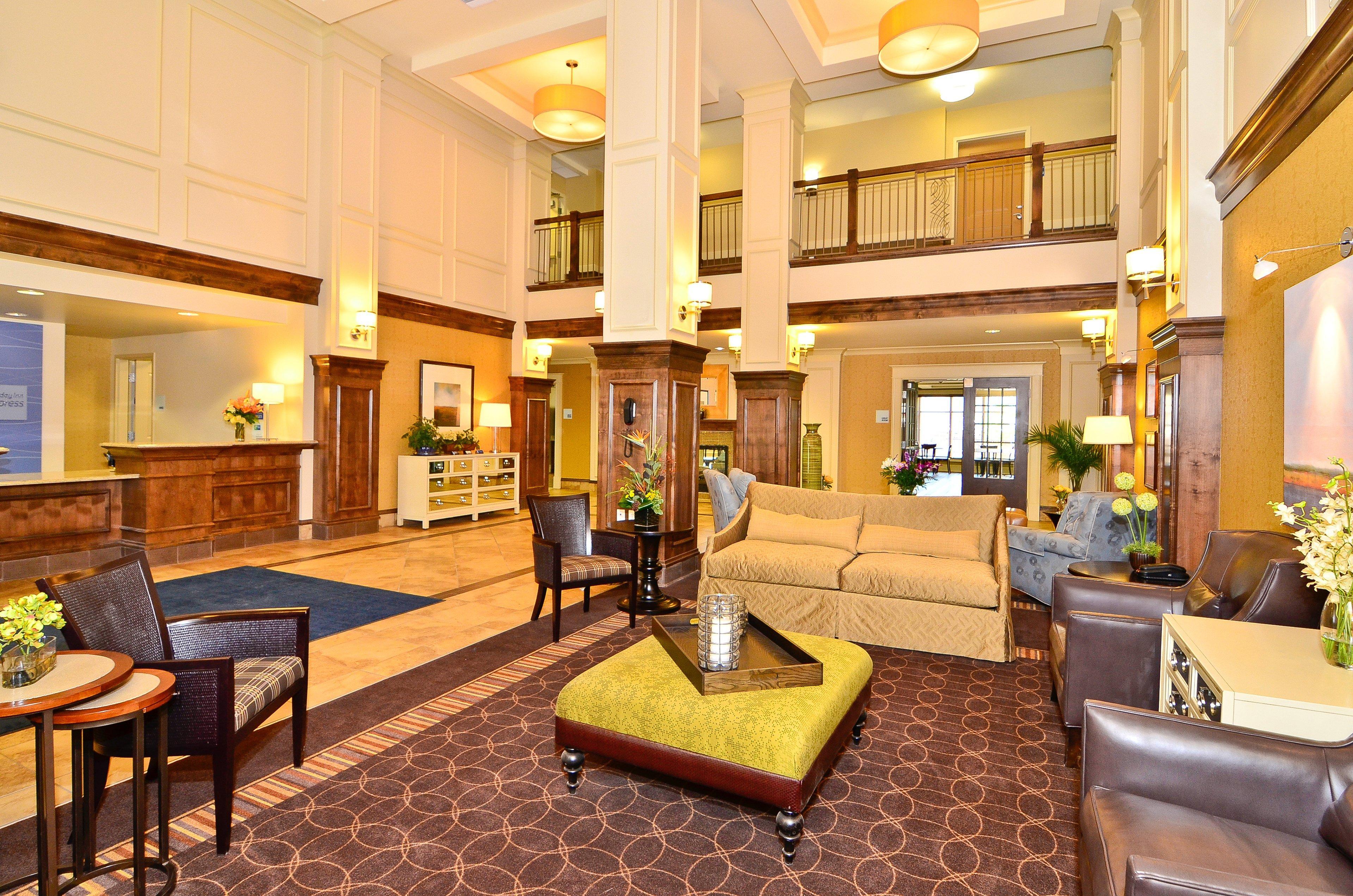 Holiday Inn Express & Suites - Williston By Ihg Bagian luar foto