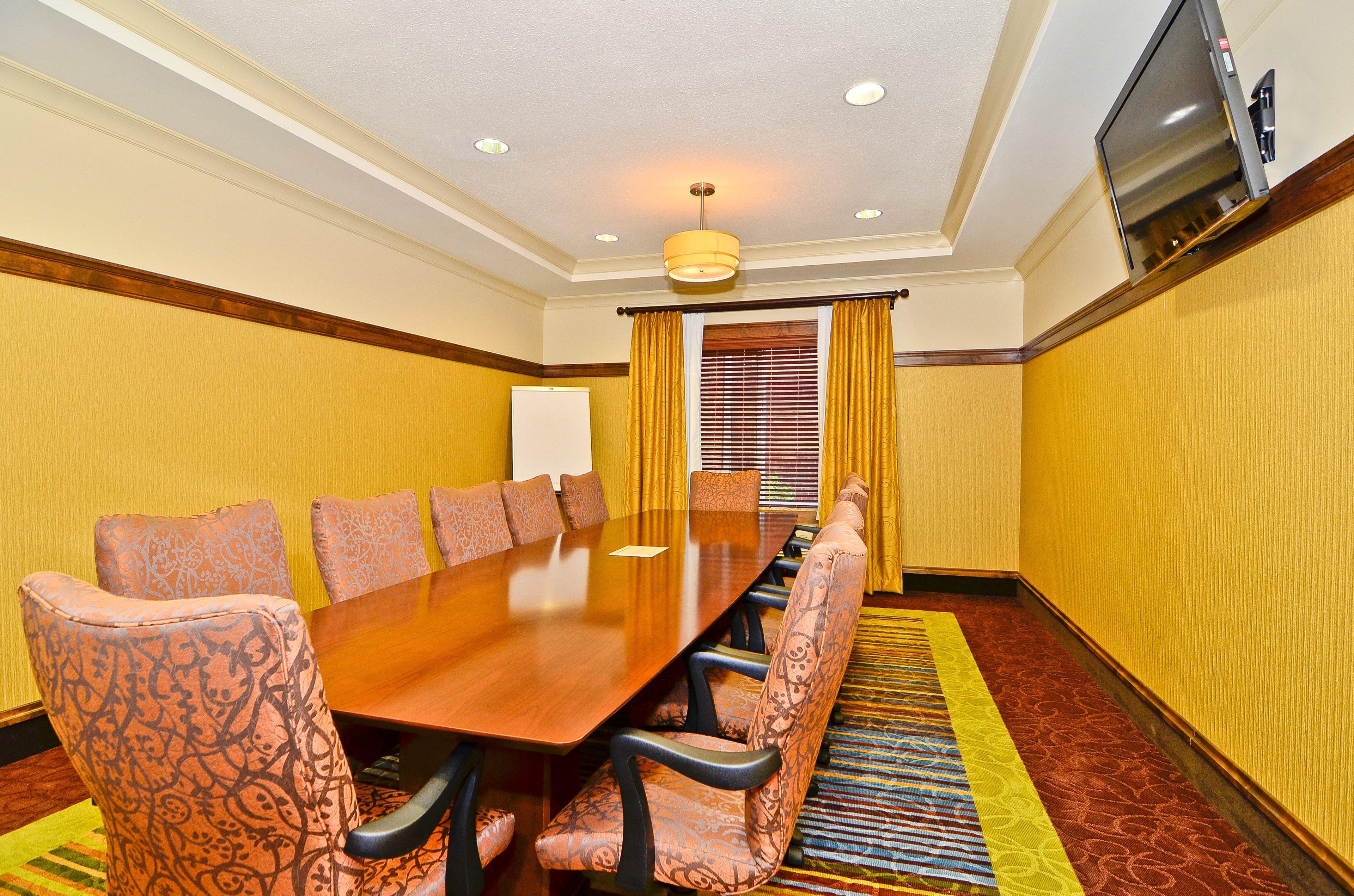 Holiday Inn Express & Suites - Williston By Ihg Bagian luar foto