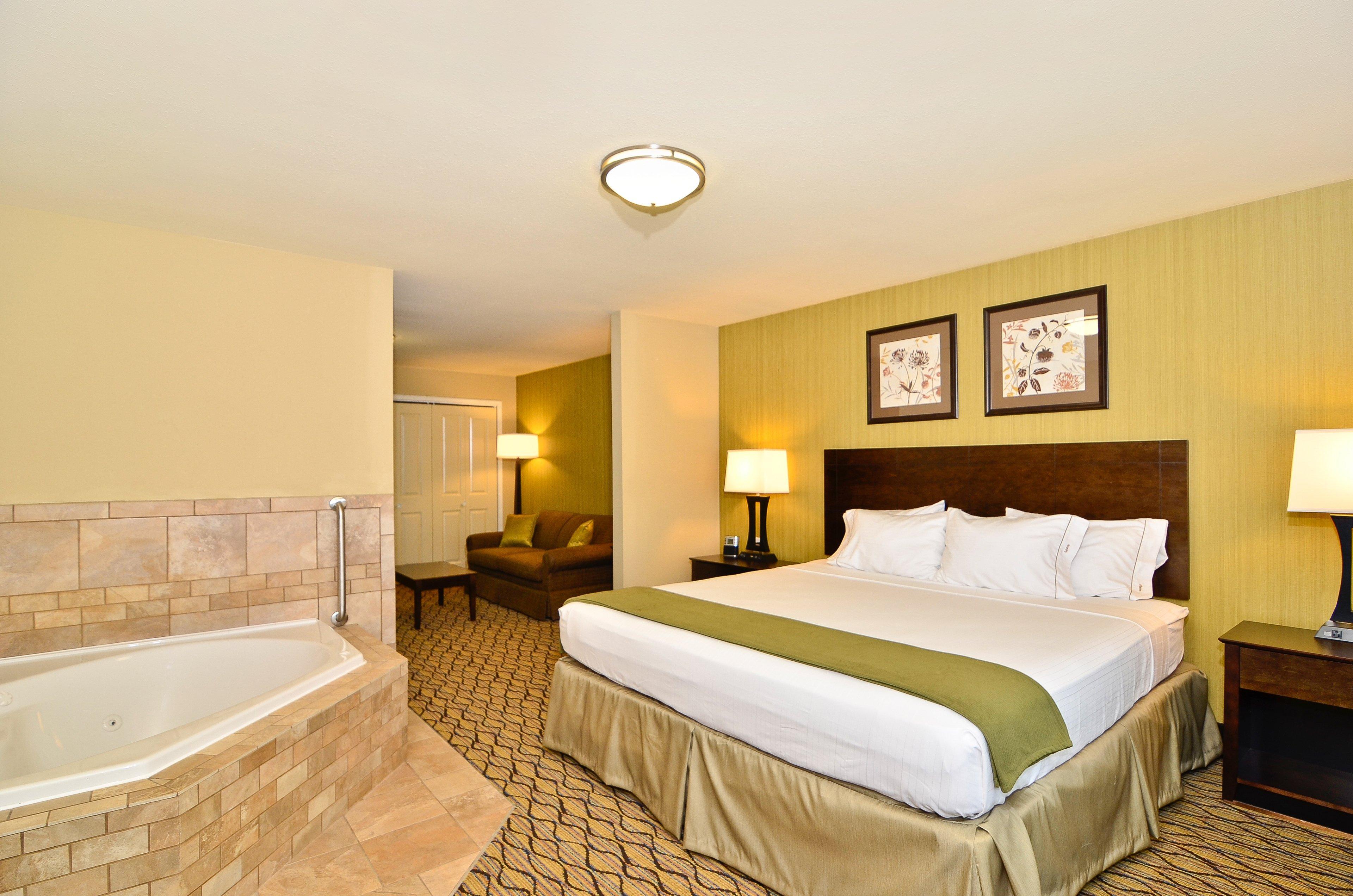 Holiday Inn Express & Suites - Williston By Ihg Bagian luar foto