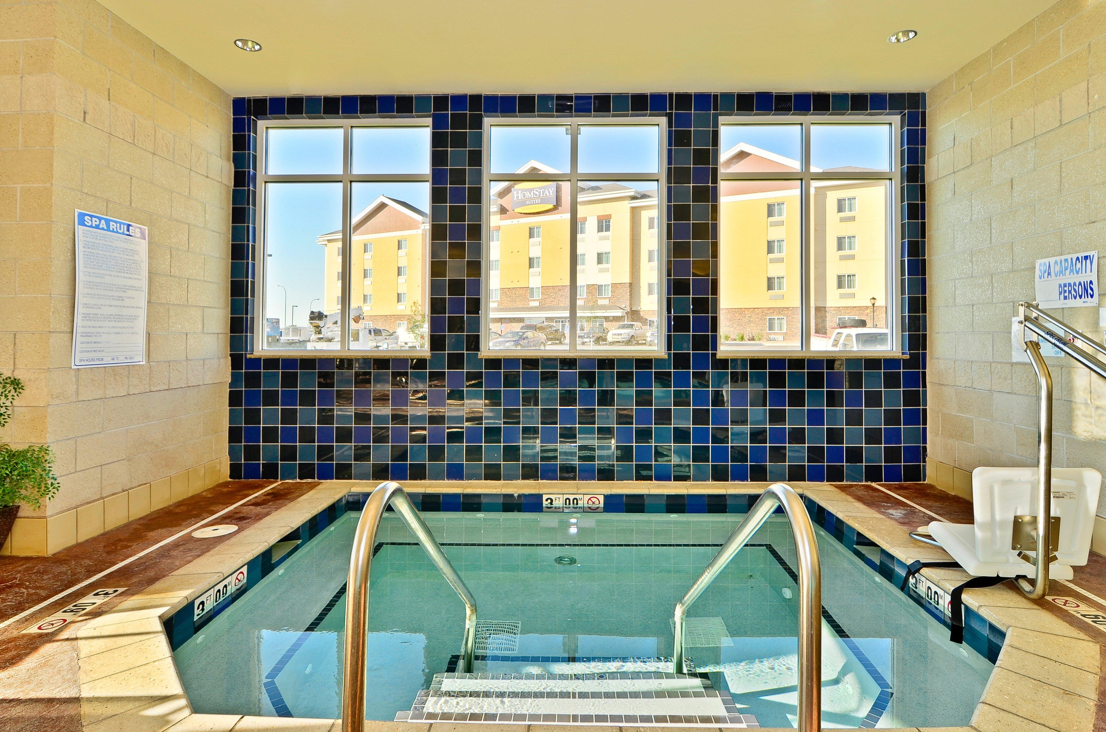 Holiday Inn Express & Suites - Williston By Ihg Bagian luar foto