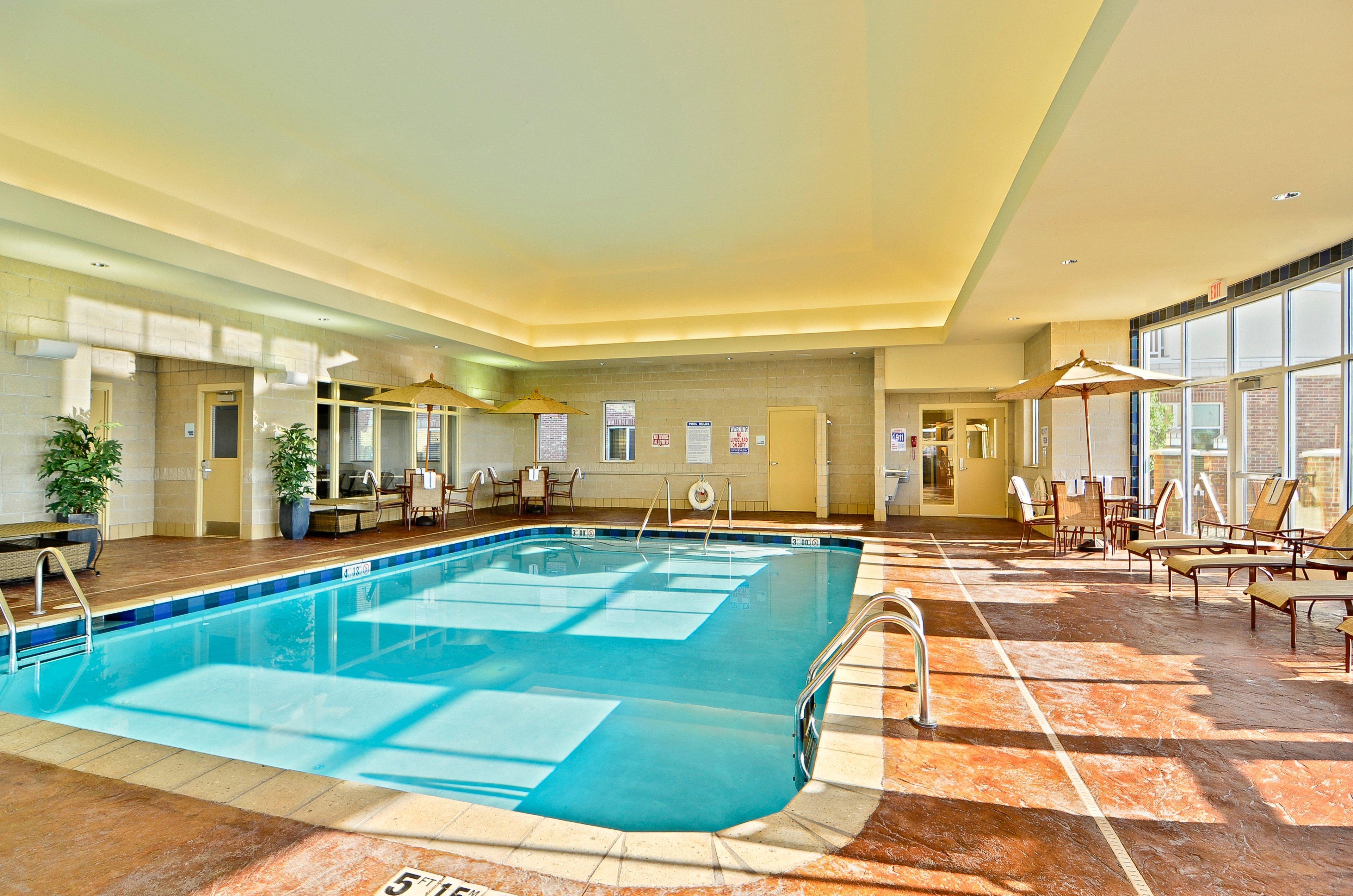 Holiday Inn Express & Suites - Williston By Ihg Bagian luar foto