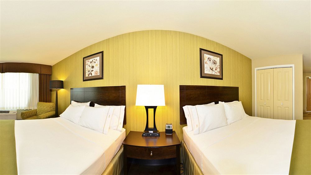 Holiday Inn Express & Suites - Williston By Ihg Bagian luar foto