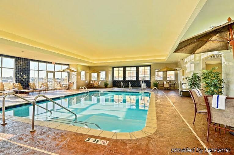 Holiday Inn Express & Suites - Williston By Ihg Bagian luar foto