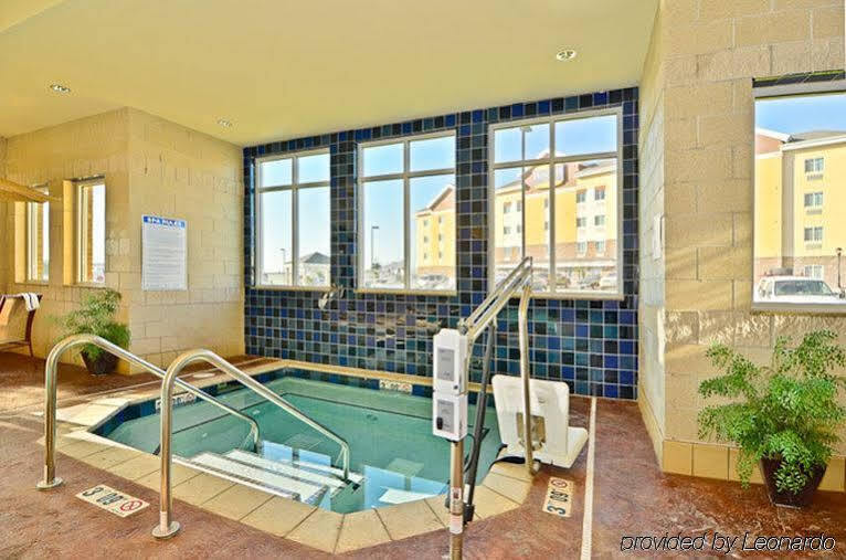Holiday Inn Express & Suites - Williston By Ihg Bagian luar foto